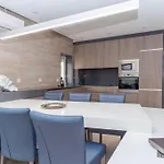De Luxo A 20 M Da - Ace Algarve * Armação de Pêra