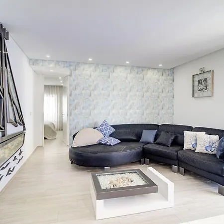De Luxo A 20 M Da - Ace Algarve Apartamento Armação de Pêra